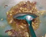 Foto langkah ke 2 dari resep Tumis Sawi Daging Sambal Instan.
