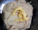 Foto langkah ke 5 dari resep Donat Menal Menul With Metode Autolysis.
