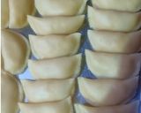 A picture of step 5 of Gujiya.