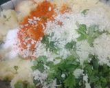 A picture of step 1 of Potato balls.