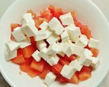 Foto del paso 8 de la receta Ensalada de salmón con aguacates, queso fresco y tomate