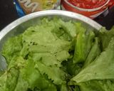 A picture of step 4 of Zinger burger.
