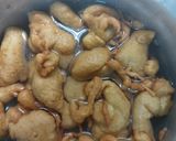 A picture of step 2 of Dahi phulkiyan.