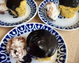 Foto del paso 5 de la receta: Mug cake de vainilla con nibs de cacao y helado de stracciatella