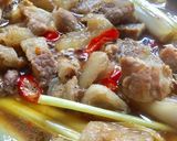 Hình bước làm 3 của món Gân bò kho cay hao cơm mùa mưa