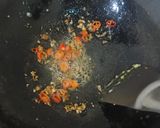 Foto langkah ke 3 dari resep Mie Orak Arik Goreng.