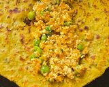 A picture of step 8 of Sprouts lauki paneer chilla.