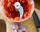 Foto langkah ke 2 dari resep Kangkung Terasi Jamur.