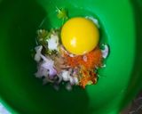 A picture of step 1 of Omelet Sandwich.