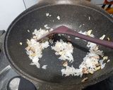 รูปขั้นตอนการทำที่ 4 ของ ข้าวผัดหมู ทารก 11 เดือน