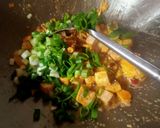 Foto langkah ke 4 dari resep Oseng tahu telur.