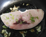 Foto del paso 4 de la receta: Emperador en salsa