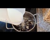 Foto langkah ke 4 dari resep 20.Pancake chocolate sauce.