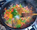 Foto del paso 6 de la receta: Pollo a la jardinera con tronchos de brócoli, en salsa de curry