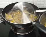 A picture of step 7 of Aloo Ke pakoray.