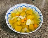 Hình bước làm 4 của món Canh Cà Rốt Khoai Tây Bí Đỏ