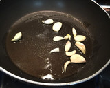 Foto del paso 3 de la receta: Espinacas con ajos y ñoras