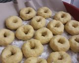 Foto langkah ke 2 dari resep Donat ubi orange.