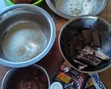 Foto langkah ke 1 dari resep Brownies kukus hias 4 telur nyonya liem.