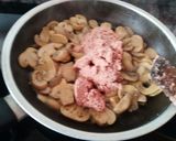 Foto del paso 2 de la receta: Macarrones con paté y champiñones
