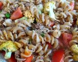 Foto langkah ke 3 dari resep Fusilli Sapi Panggang.