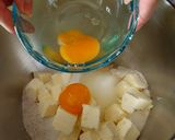 Foto del passaggio 7 della ricetta Sbriciolata integrale con noci e confettura di fichi
