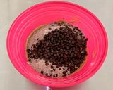 Foto langkah ke 3 dari resep Double Chocolate Chip Cookies.