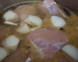 Foto del paso 1 de la receta: Mole de olla con pollo y hongos