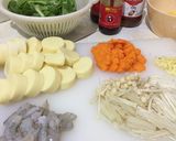 Foto langkah ke 2 dari resep Sapo Tahu Jamur Enoki.