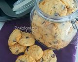 A picture of step 1 of Cornflakes and Nestum Cookies.