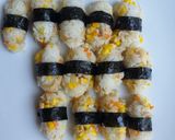 Foto langkah ke 7 dari resep Onigiri Ayam Jagung.