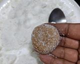 मथुरा के पेड़े (mathura ke pede recipe in Hindi) रेसिपी चरण 3 फोटो