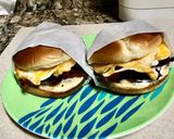 A picture of step 1 of Gary’s island 🌴 breakfast sandwich.