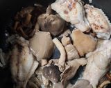 Foto del paso 3 de la receta: Guiso de pollo con setas