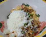 A picture of step 6 of Pasta with nameko mushrooms and grated truffle.