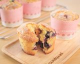Foto langkah ke 7 dari resep Blueberry Yogurt Muffin.