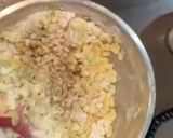 A picture of step 4 of Indonesian deep fried corn fritters.