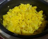 Foto langkah ke 4 dari resep Nasi Kuning Rice Cooker.
