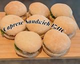 A picture of step 3 of 🥪🍔Caprese Sandwich🍔🥪.