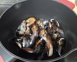 Foto del paso 2 de la receta: Mejillones al vapor
