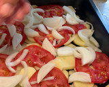 Foto del paso 2 de la receta: Butifarra al horno con patatas
