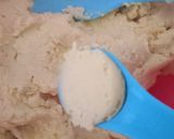 Foto langkah ke 2 dari resep Thumbprint Choco Cheese.