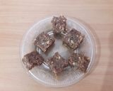 ખજૂર ગુંદર પાક (Khajoor Gundar Paak Recipe In Gujarati) રેસીપી સ્ટેપ10ફોટો
