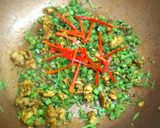 รูปขั้นตอนการทำที่ 5 ของ คั่วกลิ้งหมูสับถั่วฝักยาว
