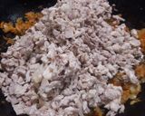 Foto del paso 2 de la receta: Relleno de pollo cremoso para empanadas ✔