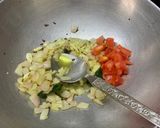 झणझणीत मटकी करी रेसिपी स्टेप 3 फोटो 