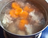 Hình bước làm 2 của món Canh củ sắn (củ đậu) sườn non