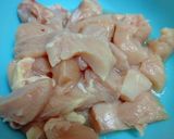 Foto langkah ke 1 dari resep Ayam Saus Wijen Santan.
