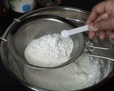 A picture of step 3 of Coconut Cookies.