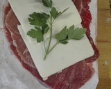 Foto del paso 3 de la receta: Rollitos de ternera con jamón y queso